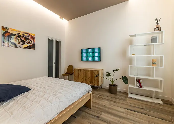 アパート Luxury Apt In City Life ミラノ