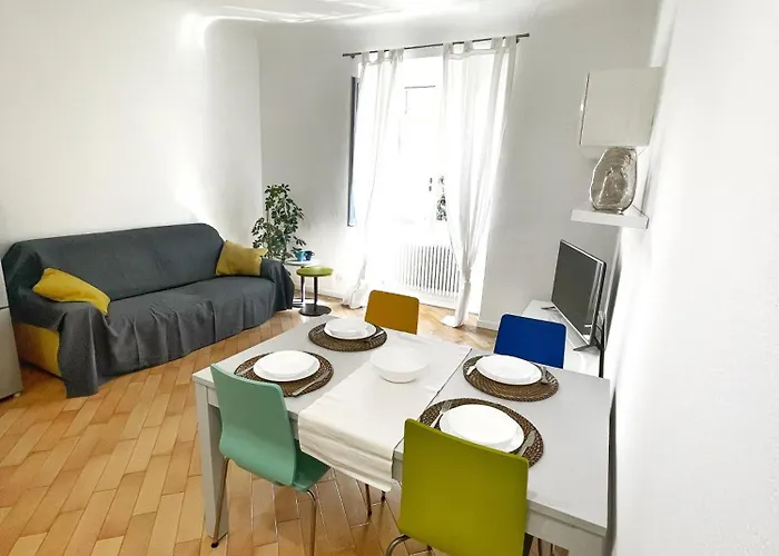 Casa Fara 1 - Ampio & Accogliente Bilocale * Milán