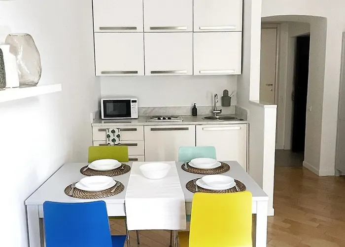 Casa Fara 1 - Ampio & Accogliente Bilocale Apartmán Milán