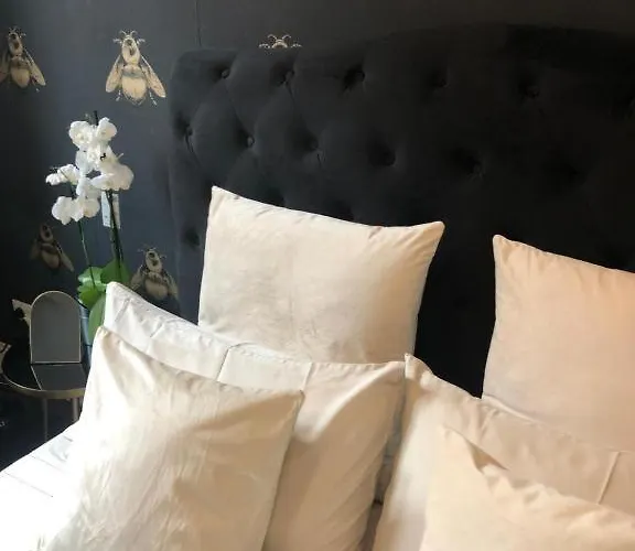 Lippi 42 Single Room's In With Garden ミラノ