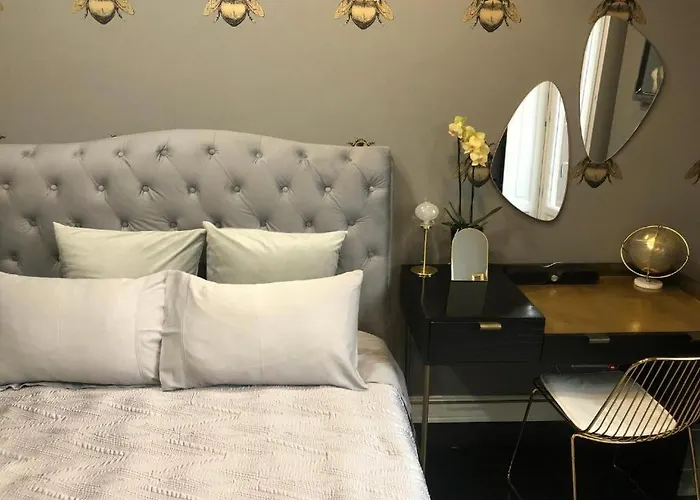 Lippi 42 Single Room's In With Garden Отель *