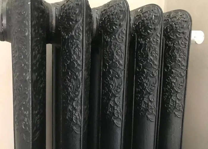 Lippi 42 Single Room's In With Garden Отель