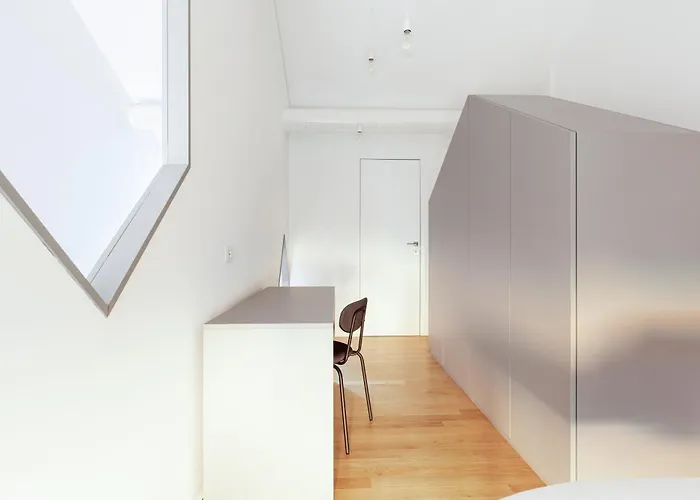 - 800 M Far From Lancetti Station *