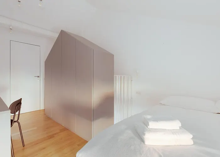 - 800 M Far From Lancetti Station