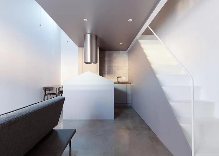 - 800 M Far From Lancetti Station