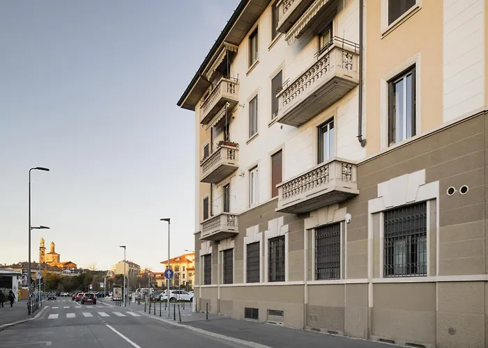 Easylife - - Gola 31 - Navigli