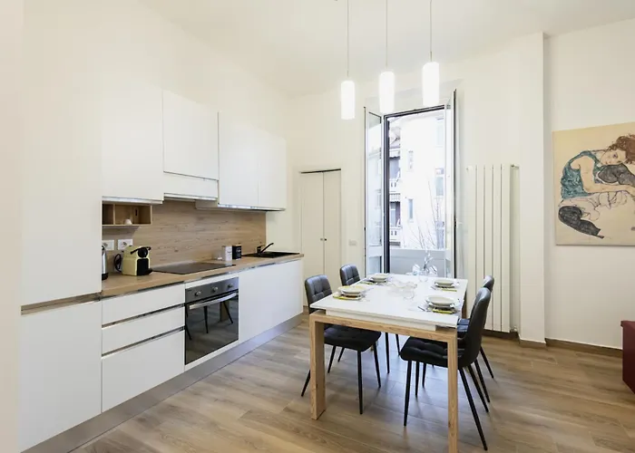 Easylife - - Gola 31 - Navigli *