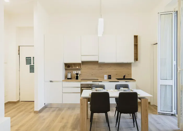 Easylife - - Gola 31 - Navigli