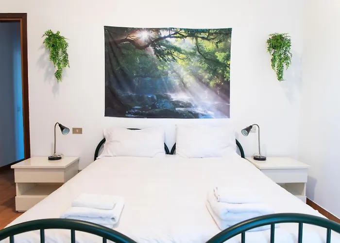 Ampio Con Terrazzo, 3 E 2 Bagni A 2 Passi Dalla Metro Lägenhet *