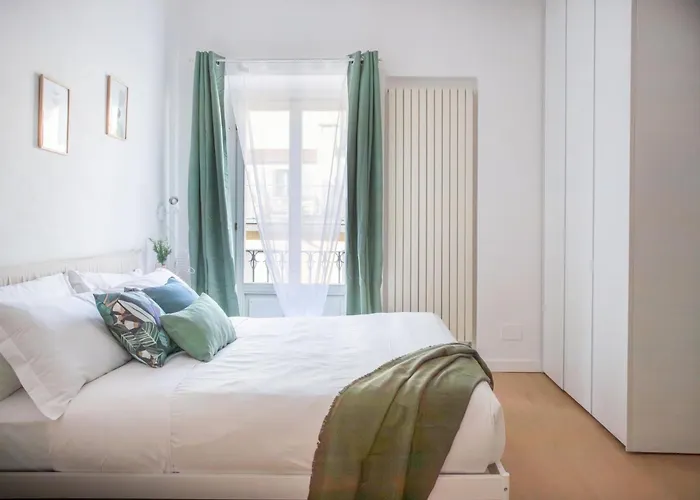 The Rent - Two-bedroom In Navigli Area *