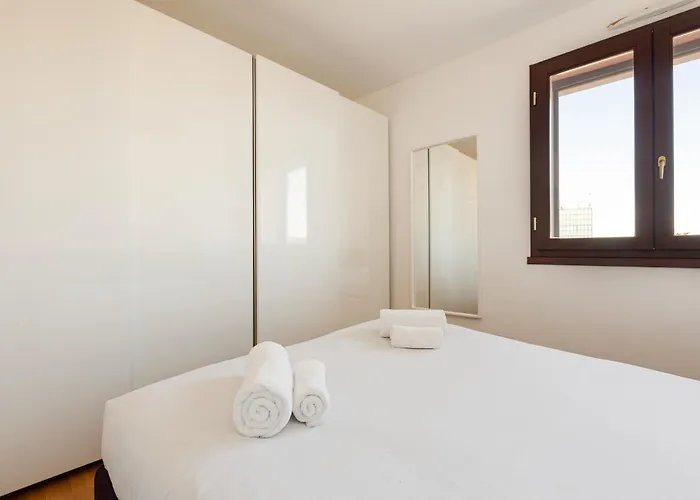 Sweet - With Balcony 아파트