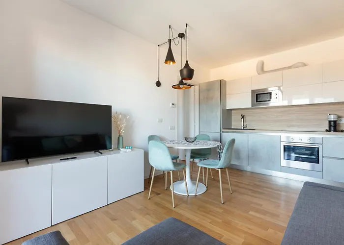 아파트 Sweet - With Balcony