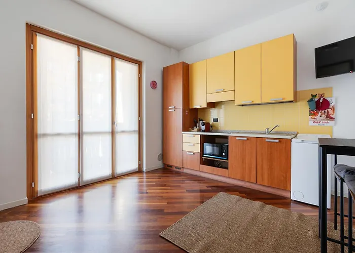 Lägenhet Guesthost - Comfy Only 900m From Affori Fn Station!