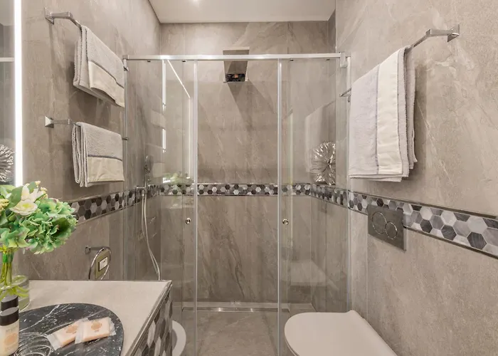 Falcone, 5 - Downtown