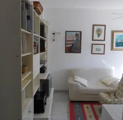 Apartment Luminoso Bilocale In Centro Milan