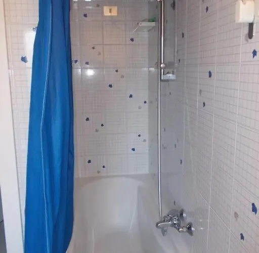 Luminoso Bilocale In Centro شقة