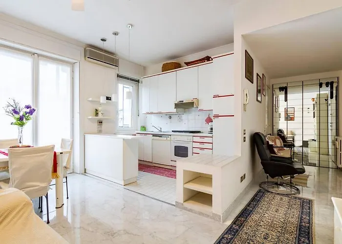 Apartment Luminoso Bilocale In Centro