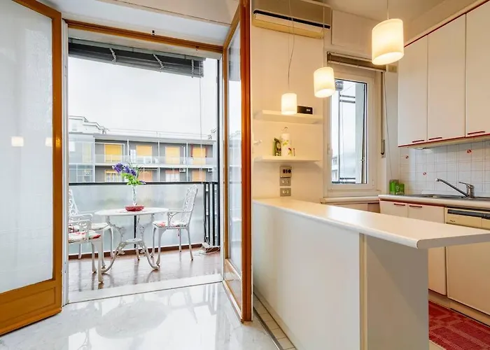 Luminoso Bilocale In Centro ميلان