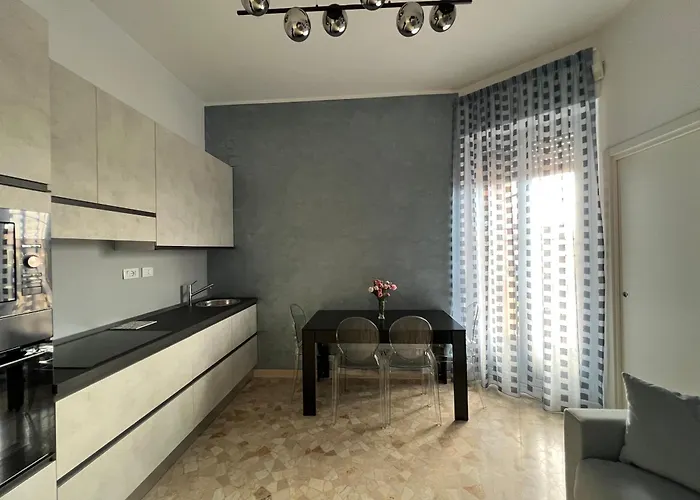 شقة Confortevole Zona Bocconi-porta Romana *
