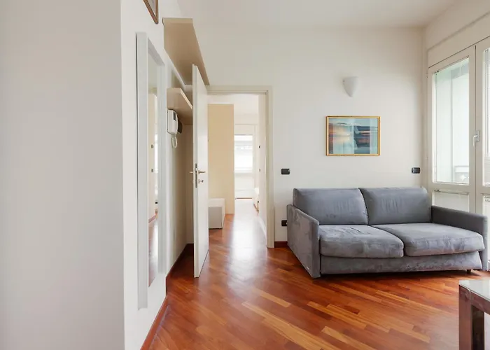 Bright & Comfy With Parking * מילאנו