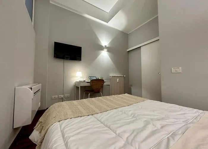 Naviglio Grande - Duomo In 15 Minuti * Milan