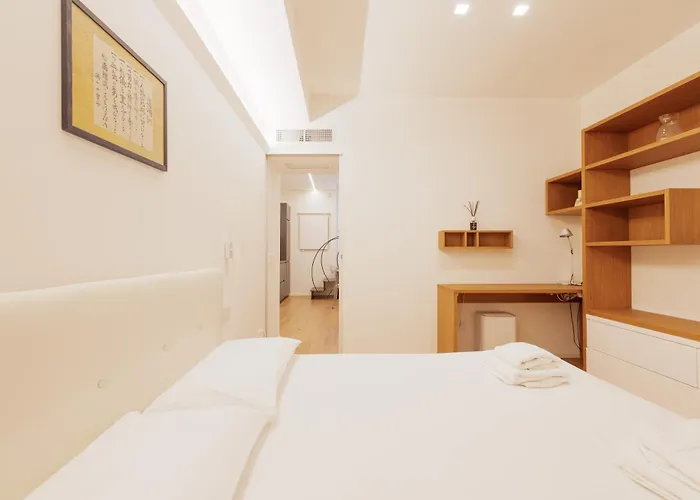 Chic & Modern Flat Just 450 Mt From Centrale Fs Apartment