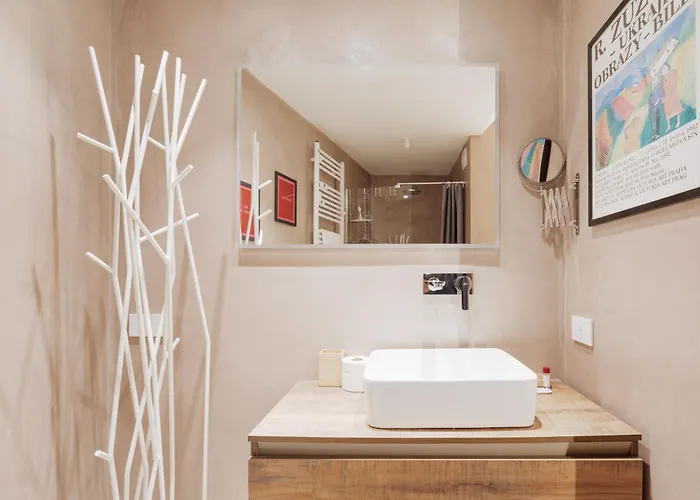 Chic & Modern Flat Just 450 Mt From Centrale Fs 아파트 *