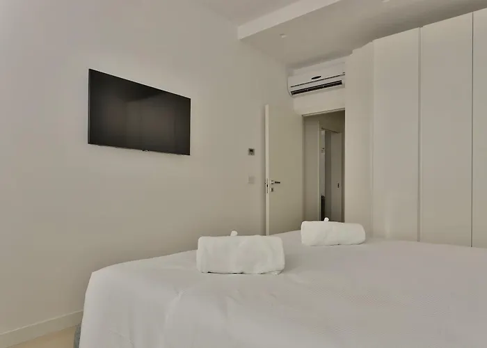 Joivy Splendid Flat Near The Duomo