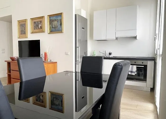 Charlotte House Center *