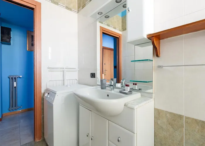 Apartmán Roomy With Balcony!