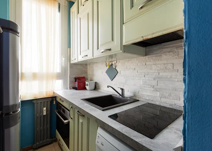 Apartmán Roomy With Balcony! Milán