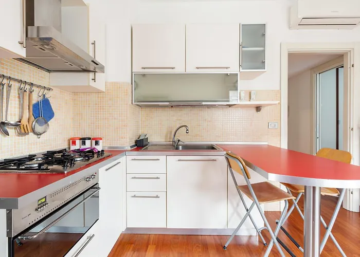 Zara Cozy With Balcony - 250m From M5 Istria Appartamento Milano