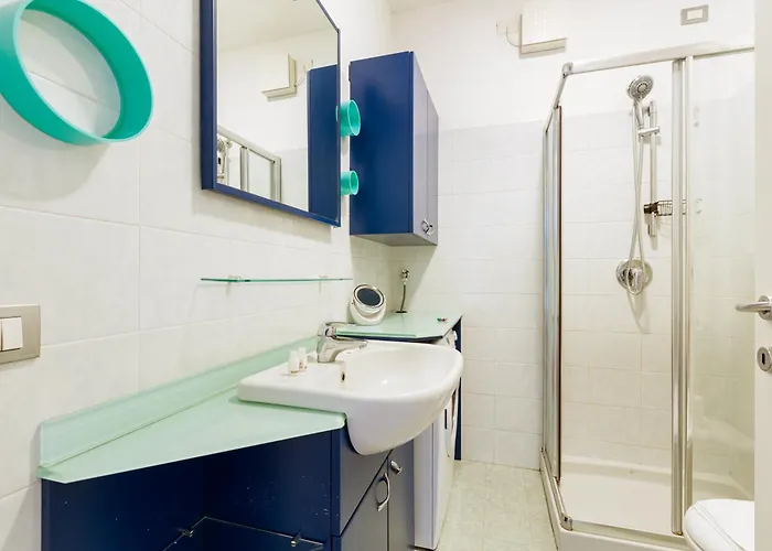 Appartamento Zara Cozy With Balcony - 250m From M5 Istria