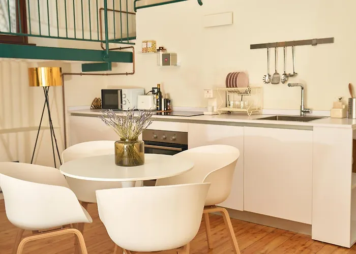 Molino 13 - Center 10 Min Duomo - Sleeps 5 Lägenhet