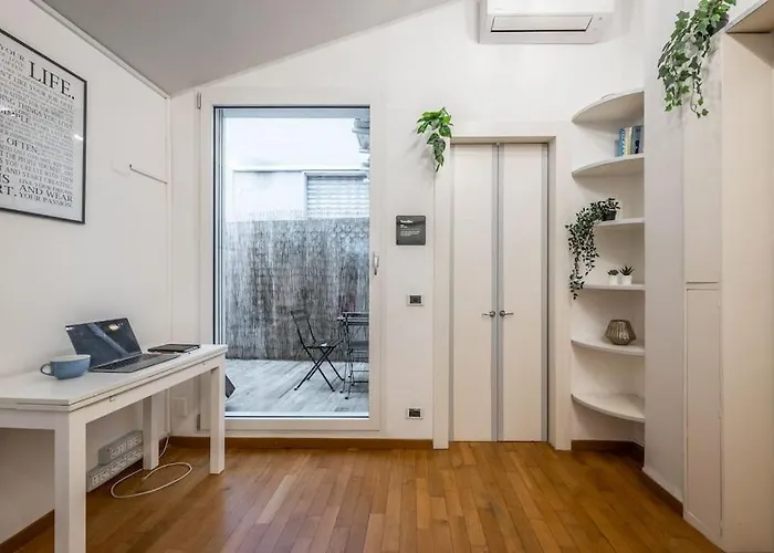 Duomo In 5 Minutes Cozy And Quiet * Milán