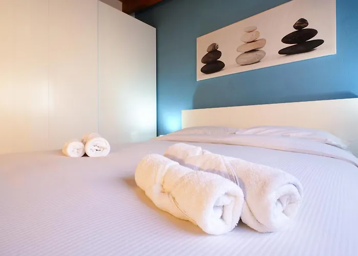 Primopiano - Comune Antico Apartamento Milán