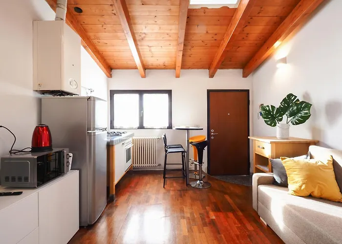 Primopiano - Comune Antico Apartamento Milán