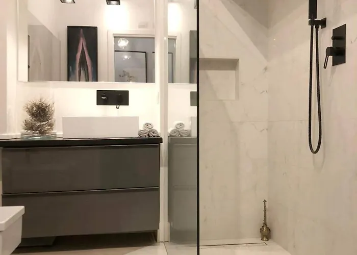 Apartmán Beautiful Design Flat With Park View, Next To Metro Milán