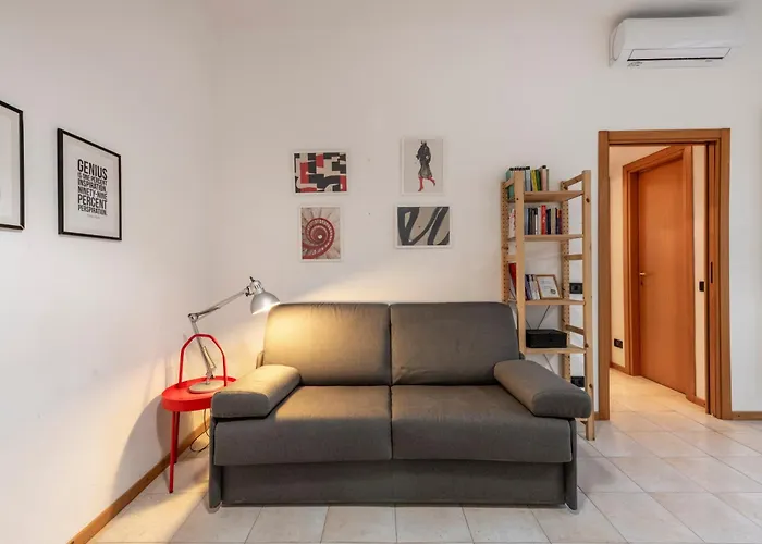 Vigevano, 15 - Navigli - L'altra Darsena Milano