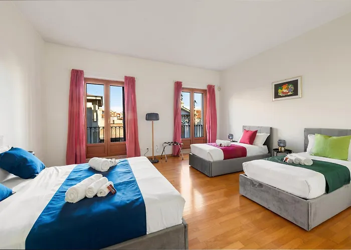 Duomo Dietro L'angolo Milán