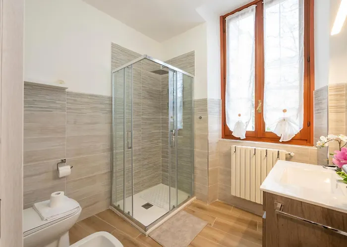 Apartman La Ringhiera - Meda 43 Milánó