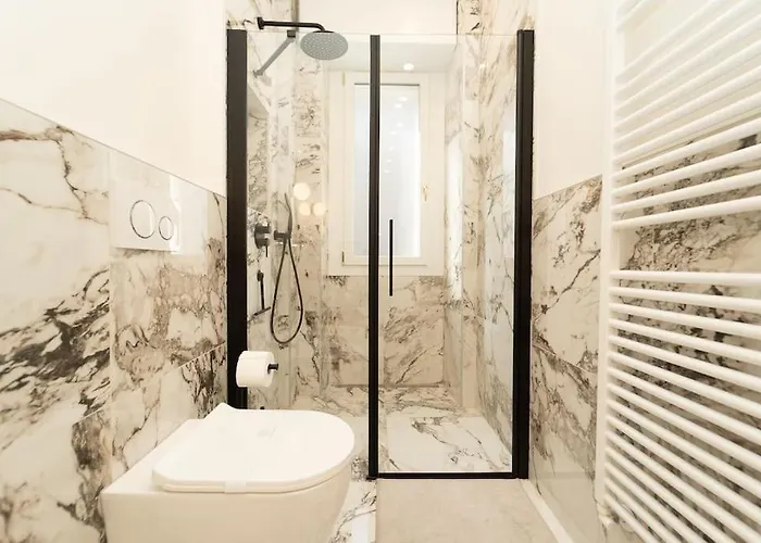 Lägenhet Esclusivo Con 2 Da Letto *