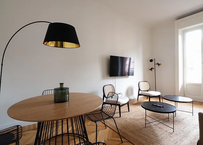 Adelaide Elegant Daire Milano