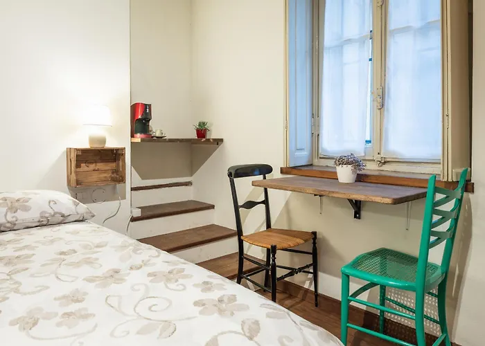 La Corte Di Emily Ap. 2 3*