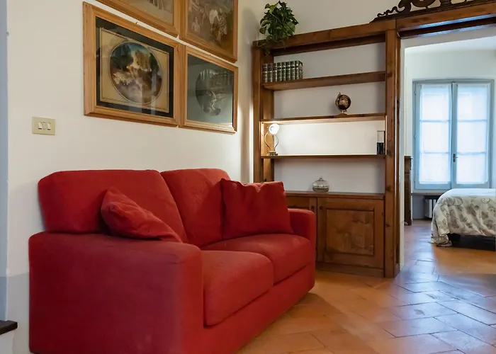 La Corte Di Emily Ap. 1 * Milán