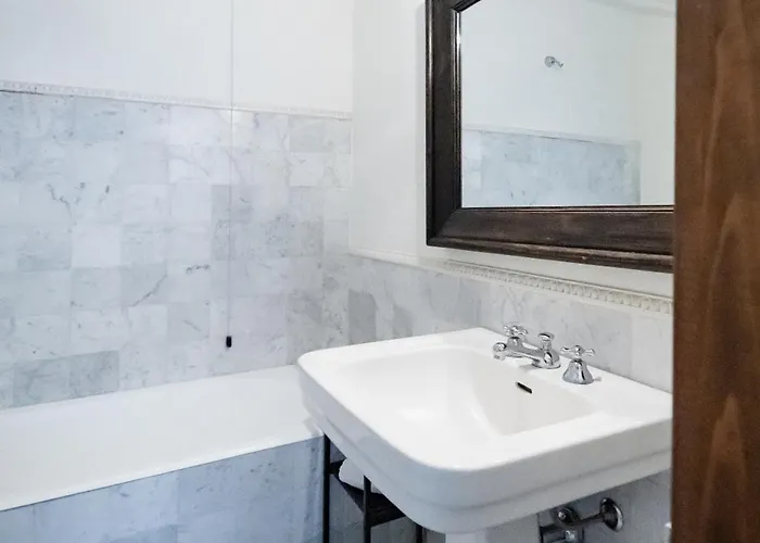 La Corte Di Emily Ap. 1