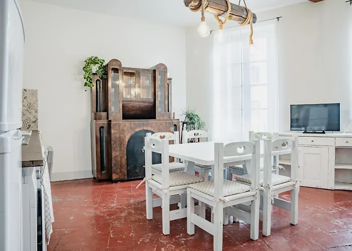 La Corte Di Emily Ap. 1 *