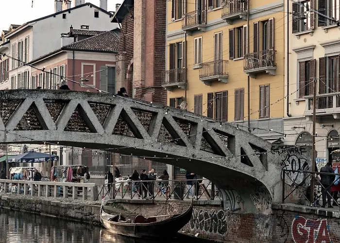 La Corte Di Emily Ap. 1 Milán