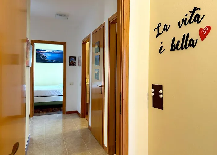 Apartment Splendido Quadrilocale Vicino Metro Istria Milan