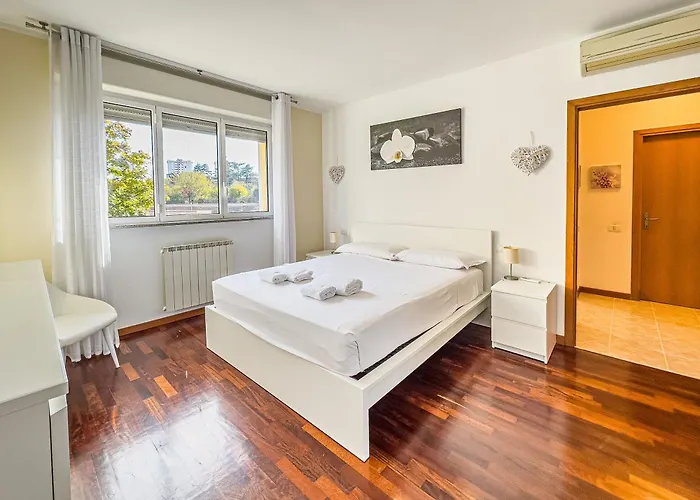 Apartment Splendido Quadrilocale Vicino Metro Istria *